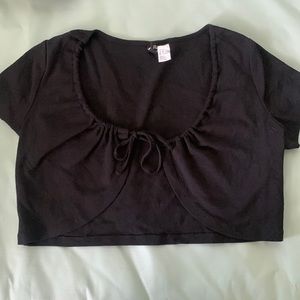 Black cropped and front tie H&M shirt